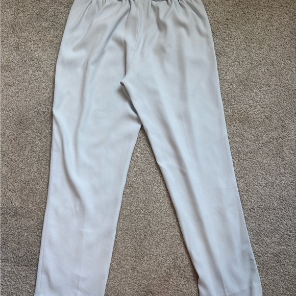 BABATON Aritzia light blue cropped pants size 2 - Picture 12 of 12